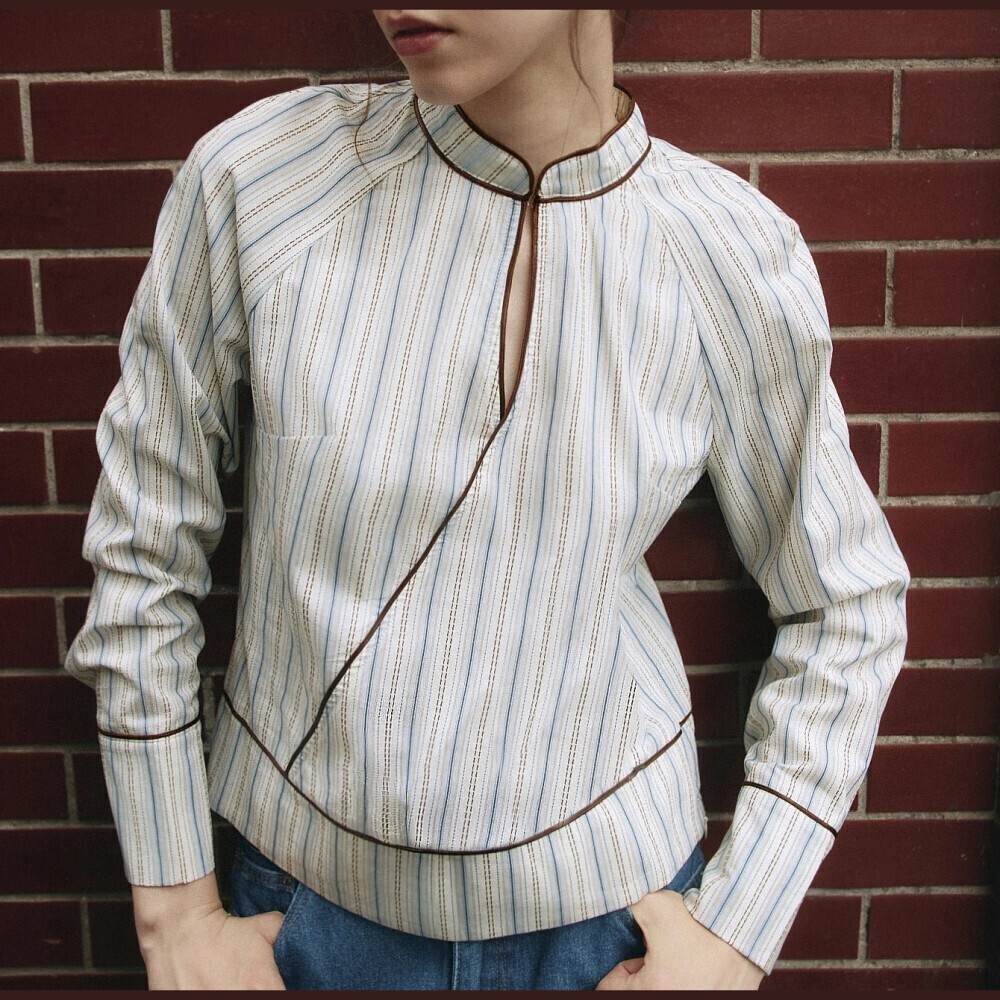 Cream Blue Striped Contrast Piping Keyhole Stand Collar Blouse